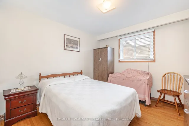 Additional image 24 of 60 Larchmere Ave