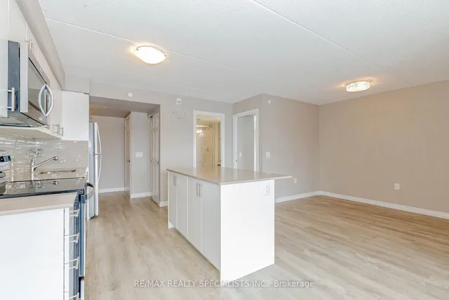 Additional image 17 of 716 Main St Unit 711