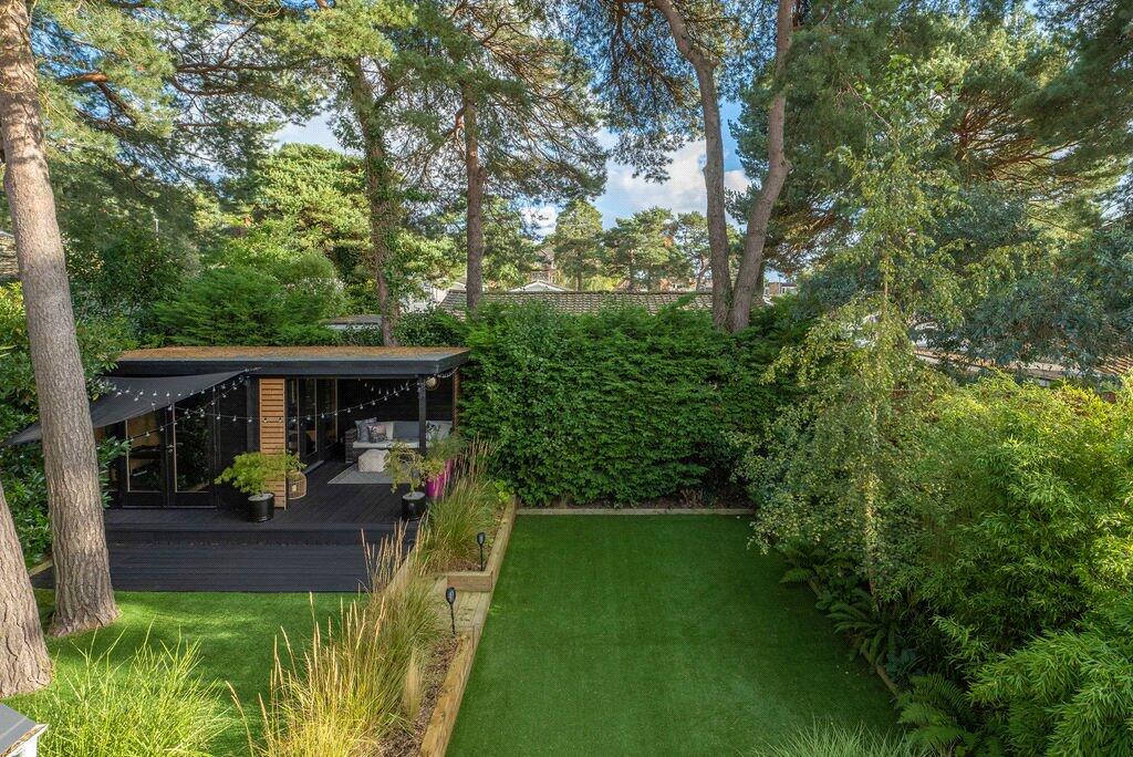 Additional image 17 of Grasmere Close, St Catherines Hill, Christchurch, Dorset, BH23