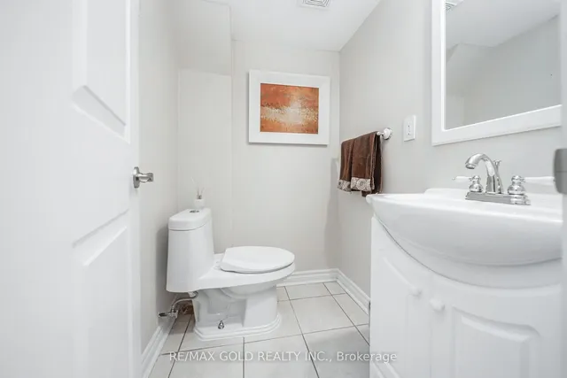 Additional image 29 of 10 Pauline Cres Unit 2