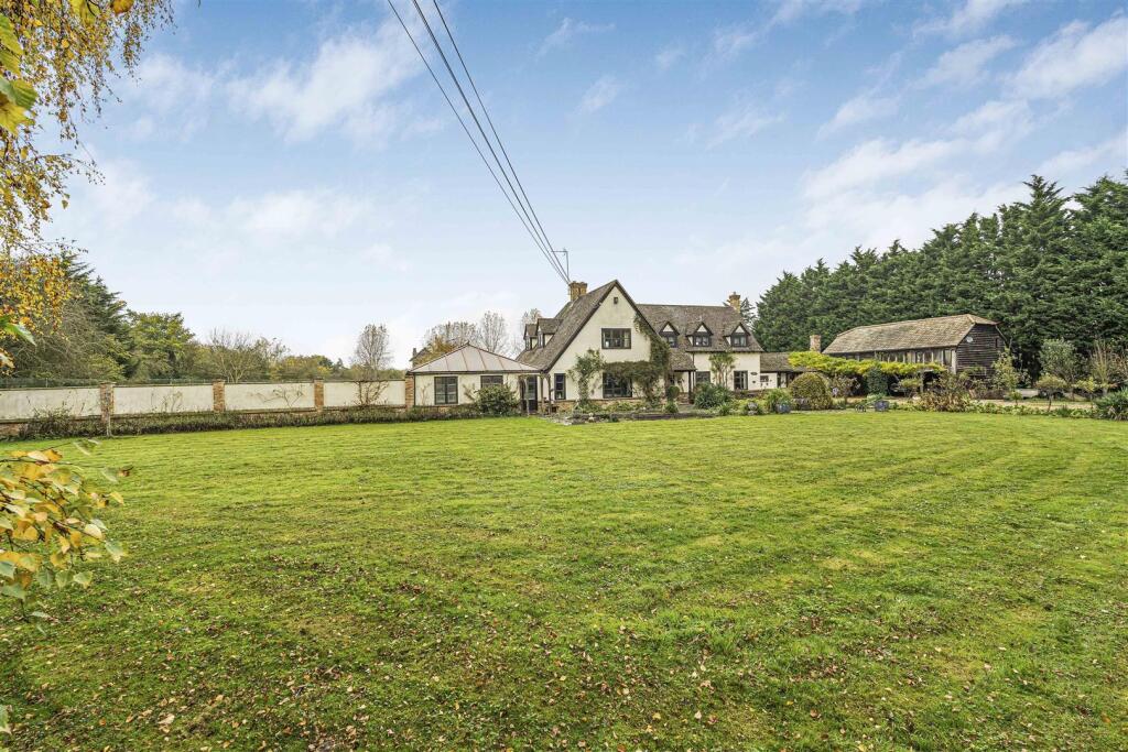 Additional image 54 of The Avenue, Madingley