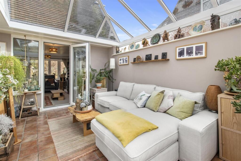 Additional image 18 of Coopers Hill, Eastbourne