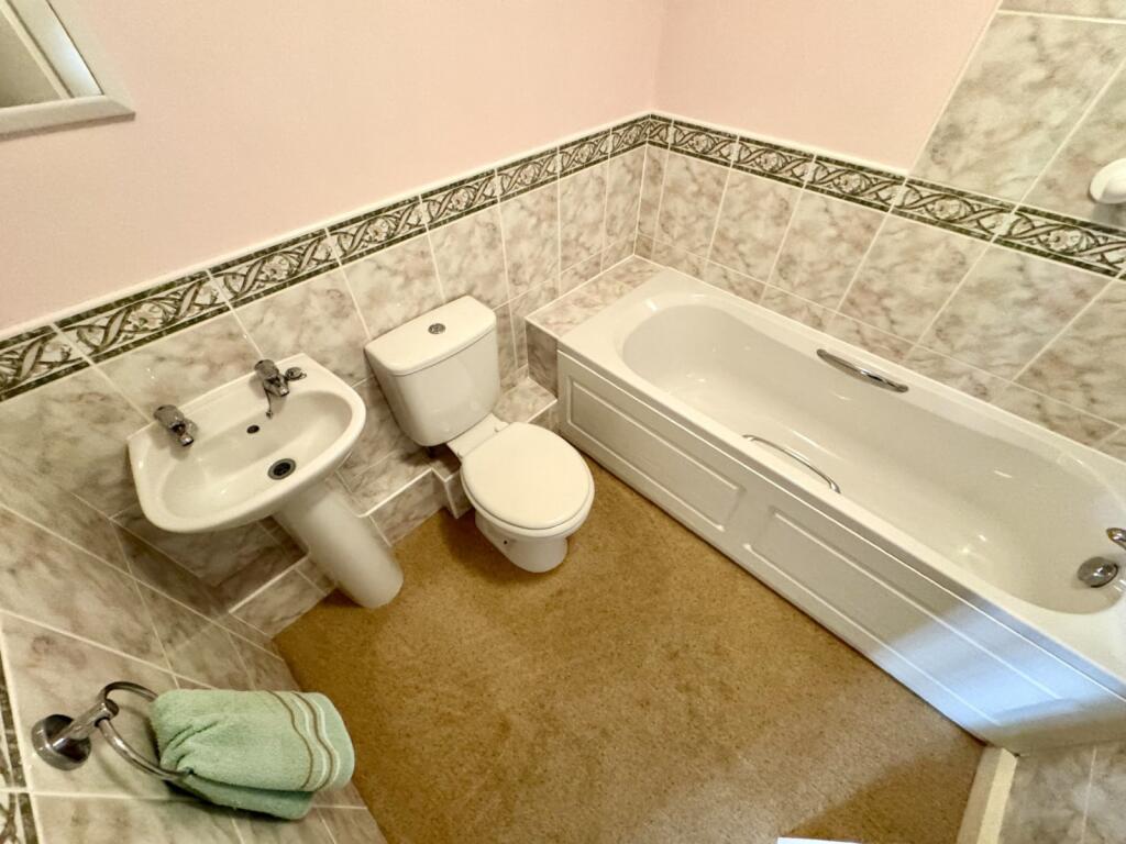 Additional image 9 of Oxford Road, Gomersal, BD19