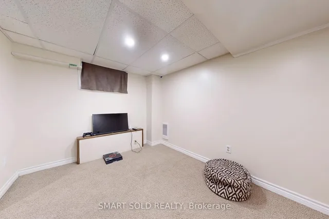 Additional image 34 of 592 Davenport Rd