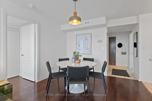 Additional image 6 of 1797 Queen St Unit 402