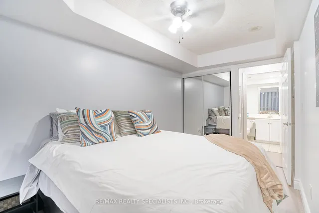 Additional image 22 of 250 Wellington St Unit 428