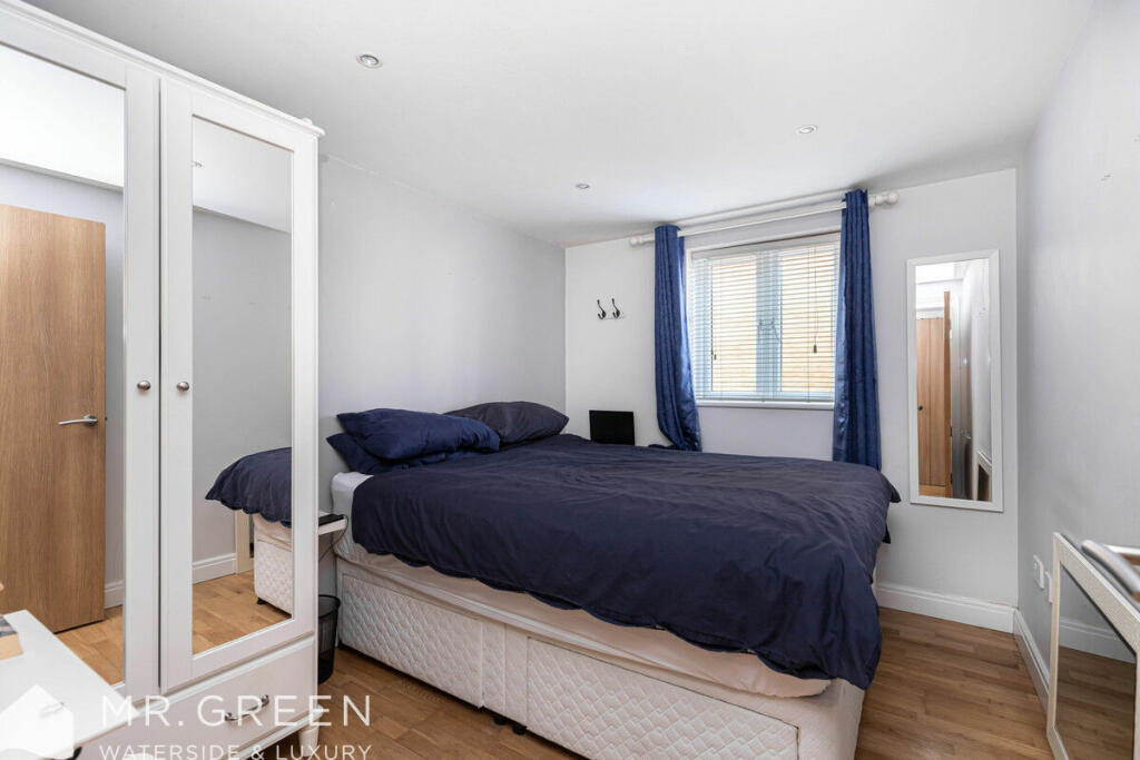 Additional image 8 of Waters Edge, 18 Warren Edge Road, Hengistbury Head, Bournemouth, BH6 4AX