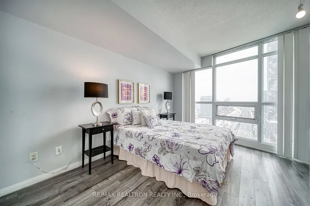 Additional image 29 of 18 Yonge St Unit 3109