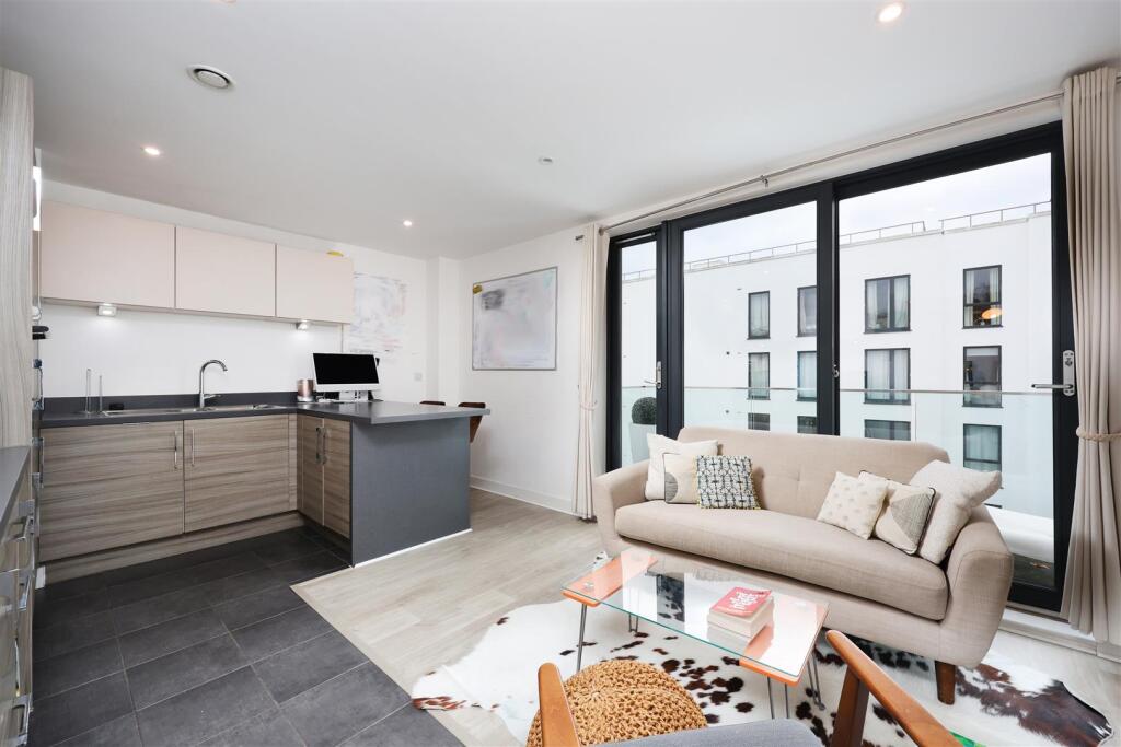 Additional image 5 of Invicta, Millennium Promenade, Bristol