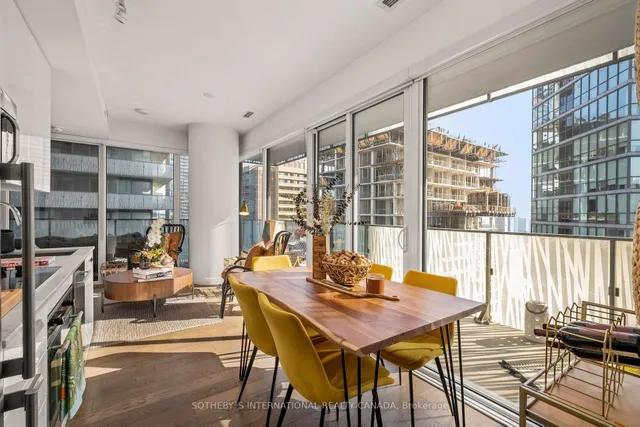 42 Charles St Unit 1702