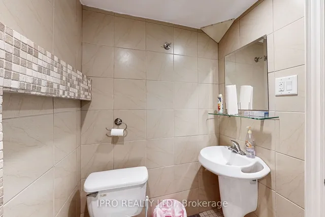 Additional image 34 of 238 Royal Salisbury Way