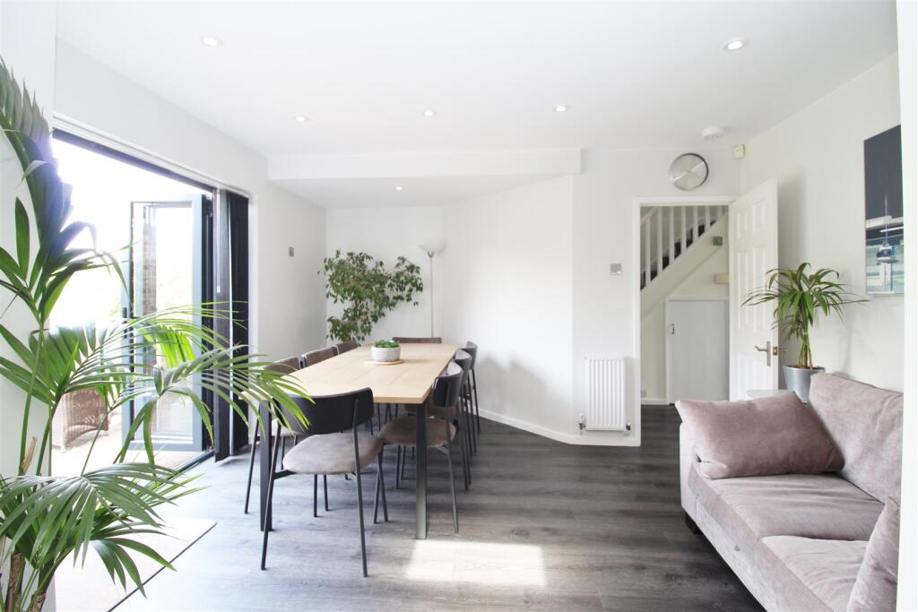Additional image 5 of Bradmore Way, Brookmans Park