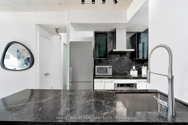 Additional image 6 of 461 Adelaide St Unit 827