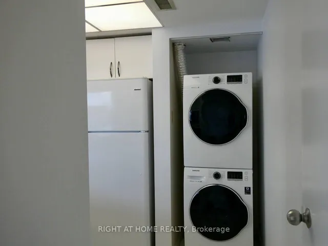 Additional image 13 of 1001 Bay St Unit 3104