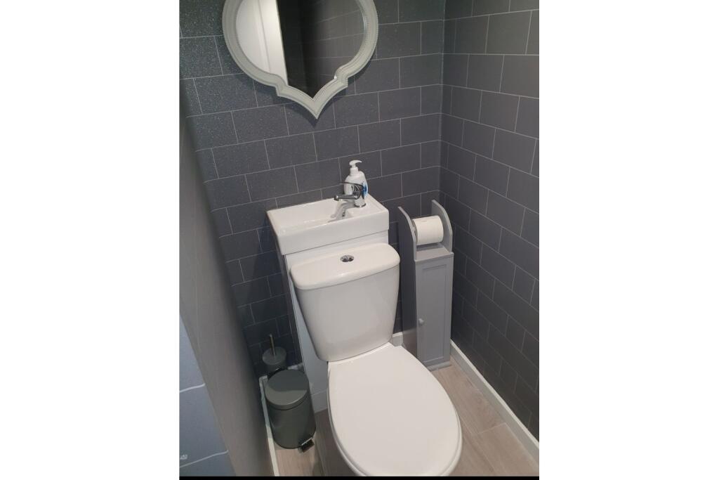 Additional image 18 of Farm road, Rowley Regis, B65