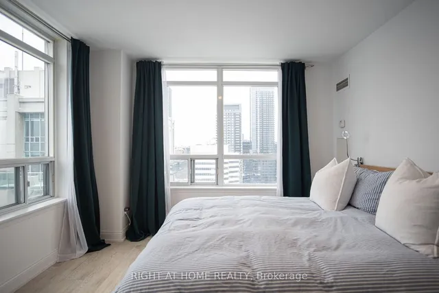 Additional image 25 of 16 Harrison Garden Blvd Unit 2402