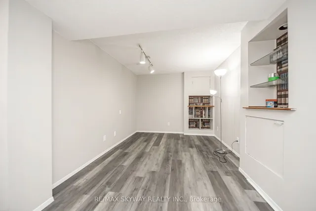 Additional image 29 of 50 Festoon Pl