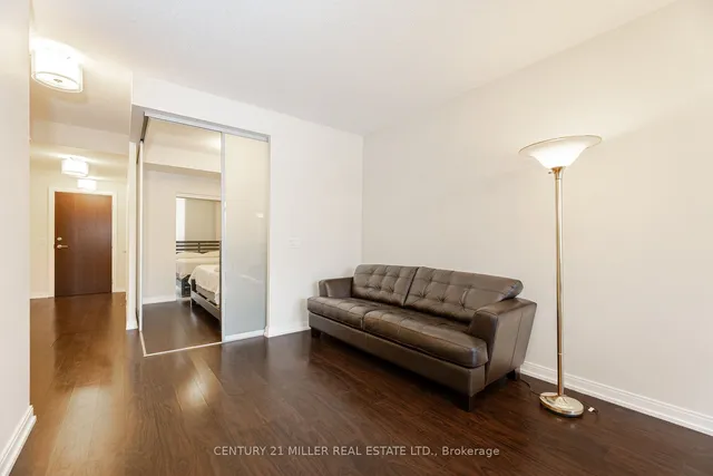 Additional image 13 of 181 Village Green Sq Unit 216