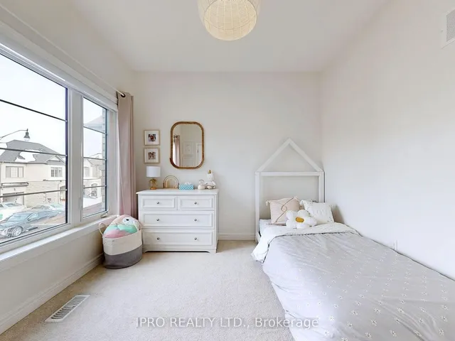 Additional image 27 of 10 Adventura Rd