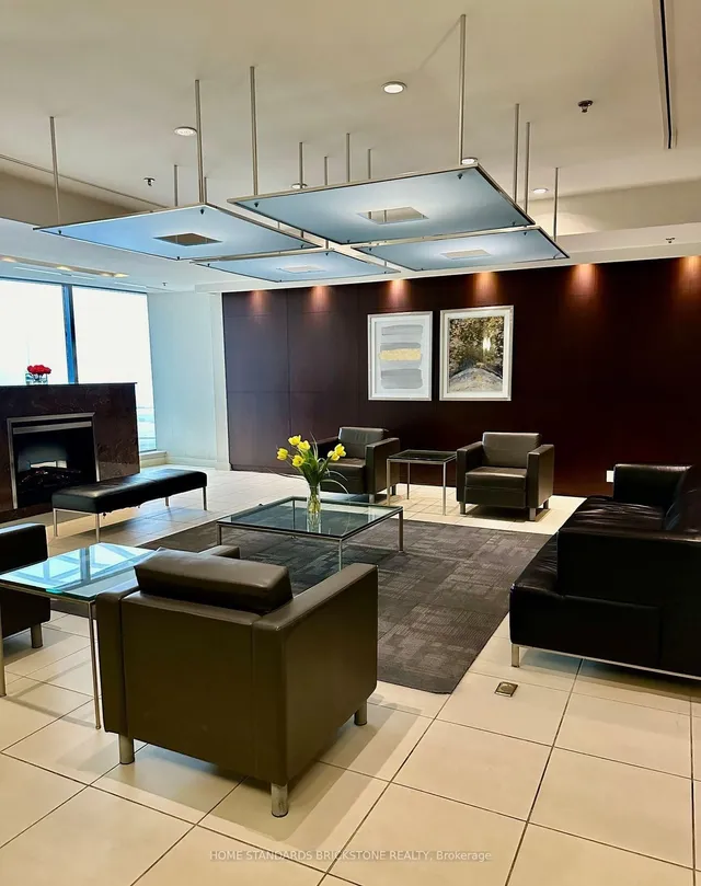 Additional image 10 of 36 Lee Centre Dr Unit 1616