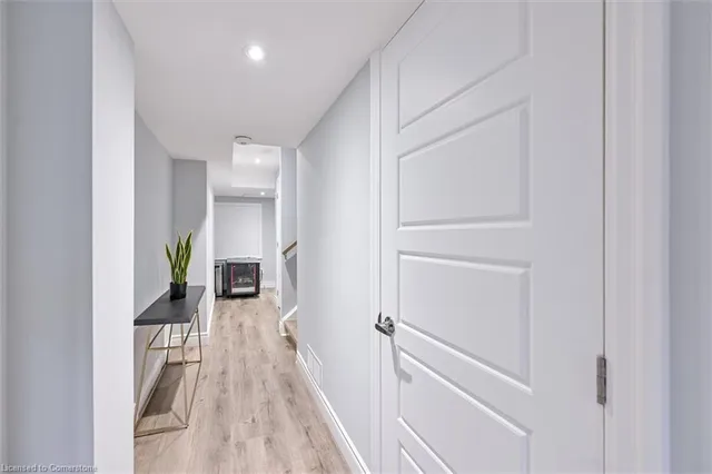 Additional image 29 of 1176 Duignan Crescent