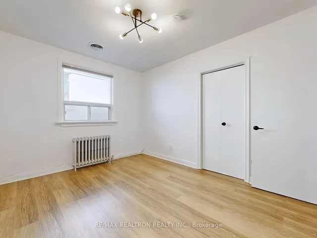 Additional image 15 of 981 Caledonia Rd