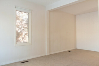 Additional image 5 of 9 1 Ave N