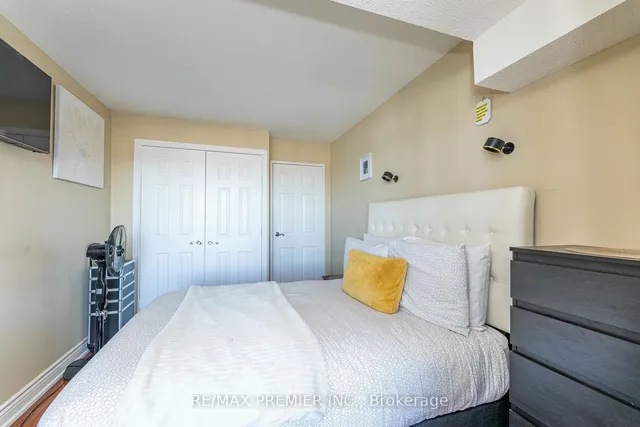 Additional image 26 of 10 Markbrook Lane Unit 1009