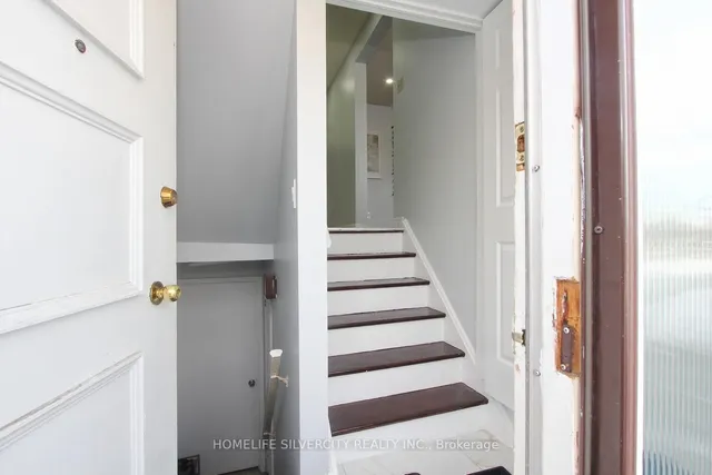 Additional image 4 of 7500 Goreway Dr Unit #37