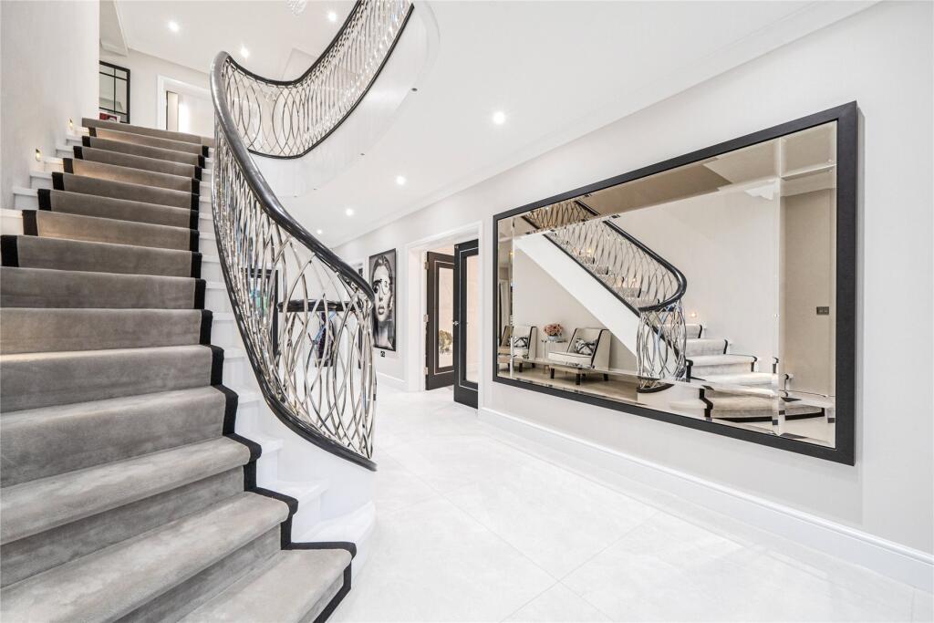 Additional image 4 of Meadow Way, Farnborough Park