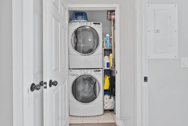 Additional image 27 of 840 Queens Plate Dr Unit 104