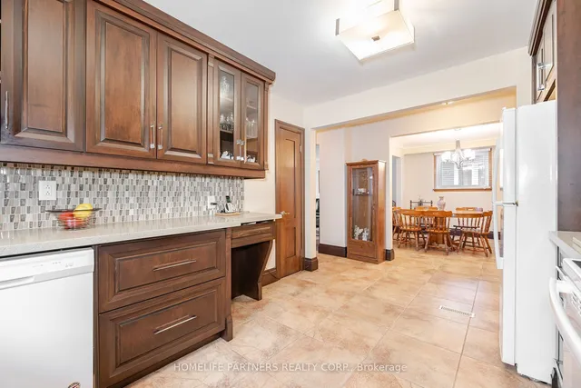 Additional image 16 of 60 Larchmere Ave