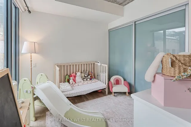 Additional image 20 of 650 King St Unit 409