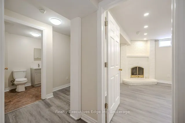 Additional image 35 of 28 Summerhill Cres