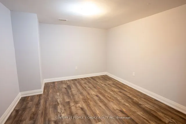 Additional image 40 of 5 Ladore Dr