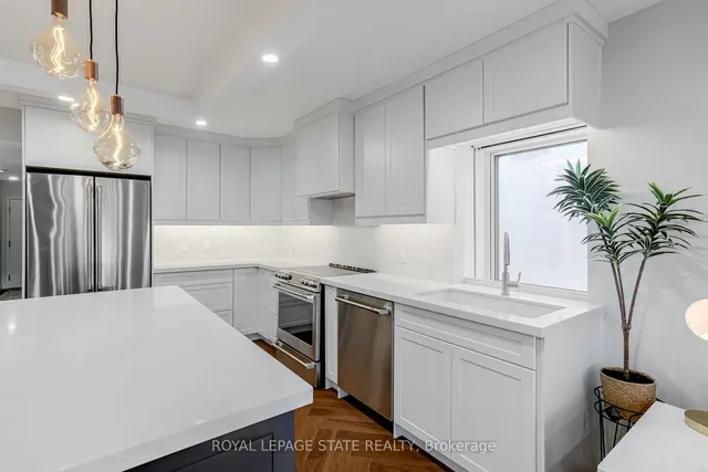 Additional image 15 of 71 Simcoe St Unit 2201