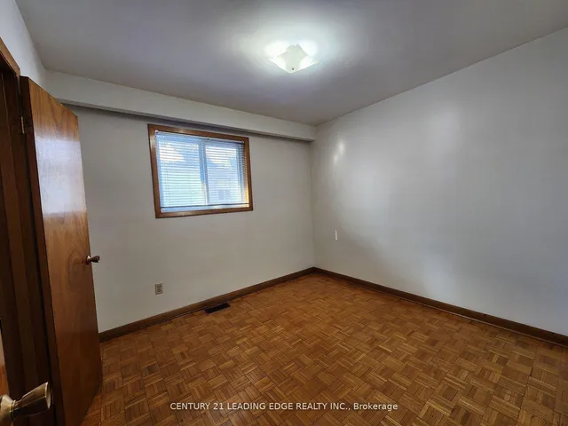 Additional image 23 of 1117 Glencairn Ave