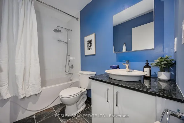 Additional image 36 of 369 Sorauren Ave Unit 211