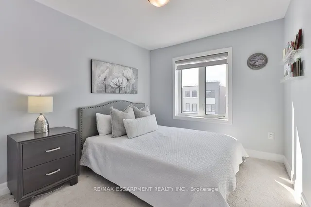 Additional image 25 of 2 Vaudeville Dr