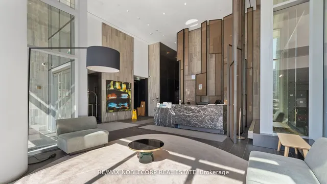 Additional image 22 of 576 Front St Unit 919