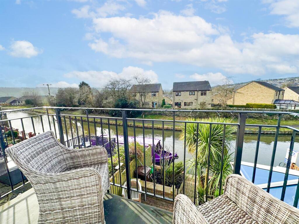 Additional image 11 of Wharfe Court, Silsden