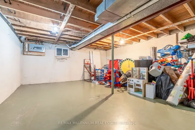 Additional image 36 of 52 Village Crt