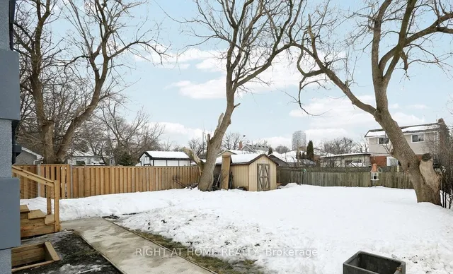 Additional image 40 of 35 Woodward Ave