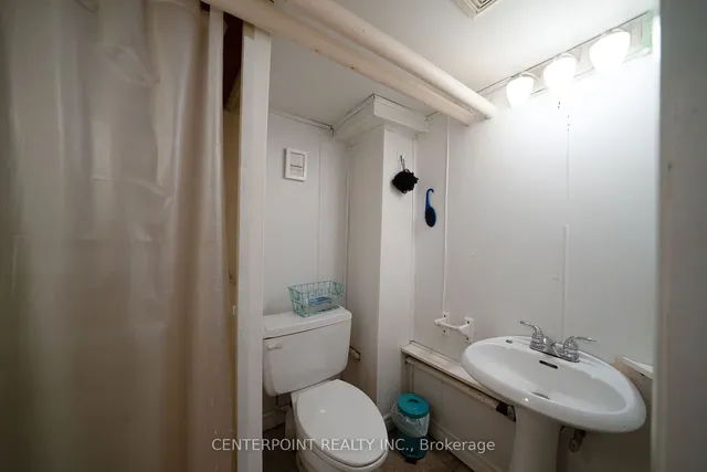 Additional image 16 of 431 St Clements Ave