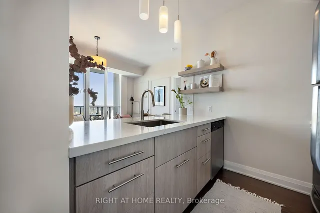 Additional image 6 of 530 St Clair Ave Unit 1503