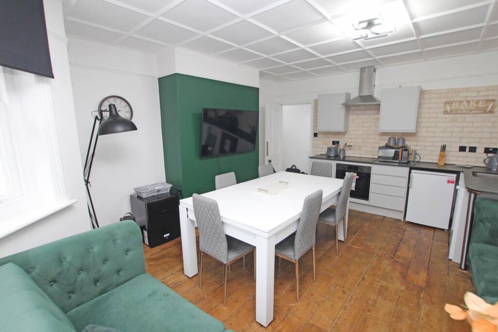 Additional image 2 of South Cliff Avenue, Eastbourne, BN20 7AH