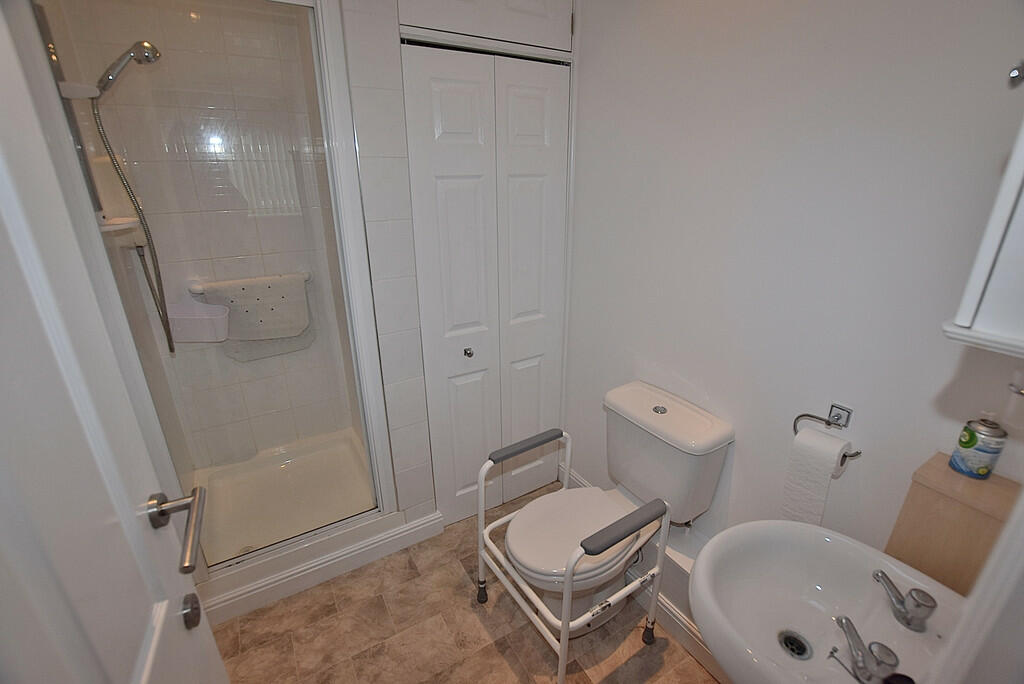 Additional image 20 of Fontenay Road, Richmond