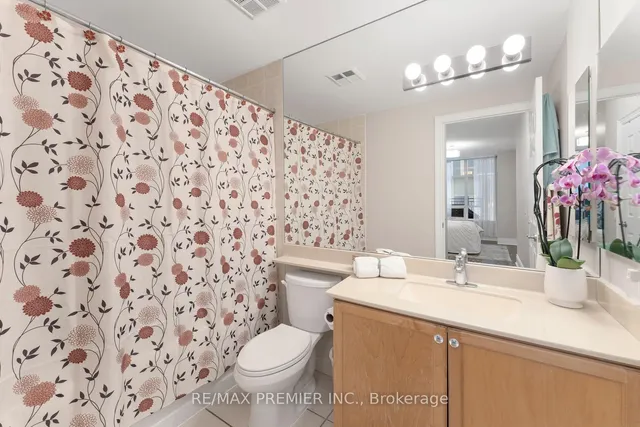 Additional image 21 of 5233 Dundas St Unit 129