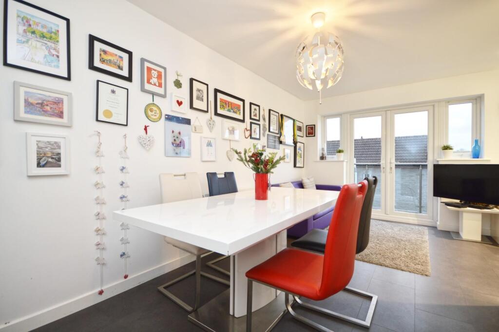 Additional image 6 of Hillview Close, Kingswood