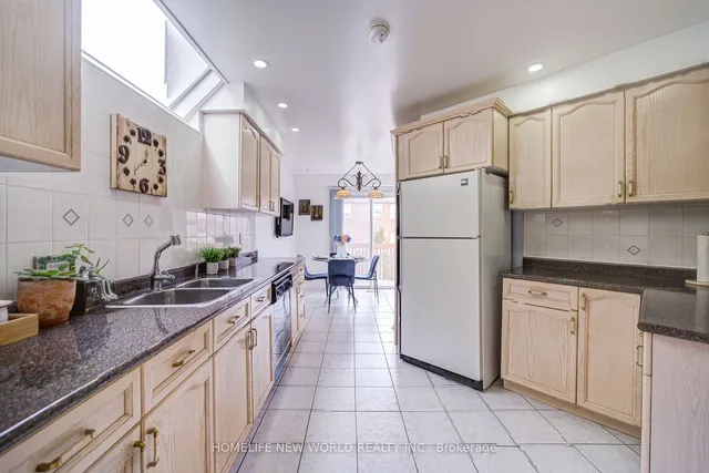 Additional image 23 of 127 Sandyhook Sq